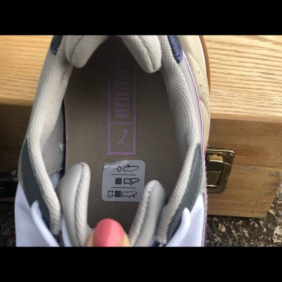 Thunder Electric Women's Sneakers - Picture 5 of 6